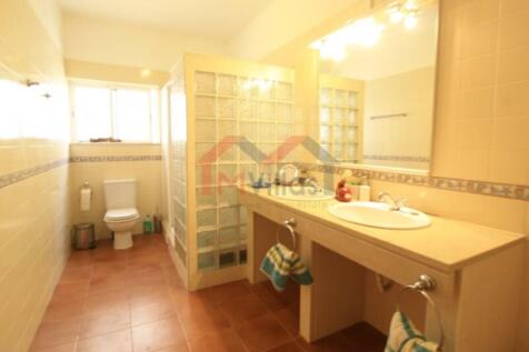 Bathroom basement - Faro