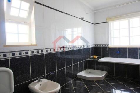 Bathroom of bedroom 2 - 6 bedroom villa with pool and garage - Quarteira