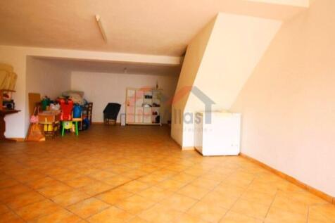 Garage - 6 bedroom villa with pool and garage - Quarteira