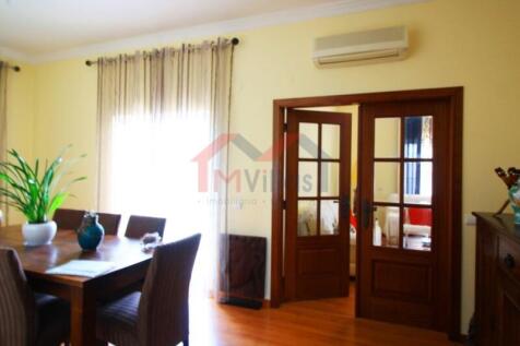 Dining room 2 - 6 bedroom villa with pool and garage - Quarteira