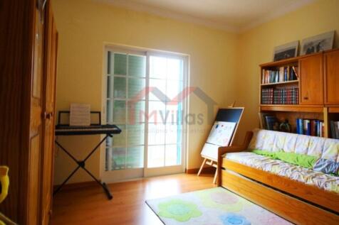 Bedroom 4 - 6 bedroom villa with pool and garage - Quarteira