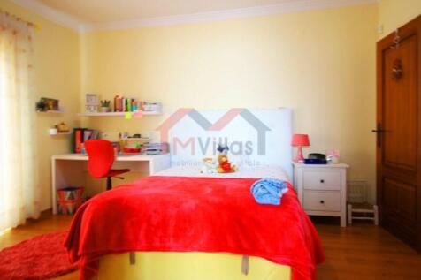 Bedroom 5 - 6 bedroom villa with pool and garage - Quarteira