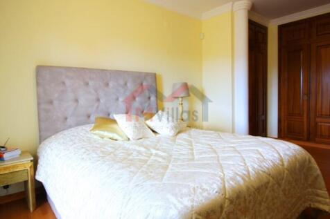 Bedroom 6 - 6 bedroom villa with pool and garage - Quarteira