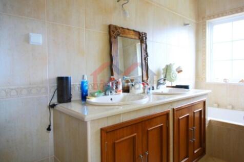 Bathroom of bedroom 6 - 6 bedroom villa with pool and garage - Quarteira