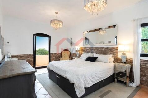 3 Bedroom Villa Loulé
