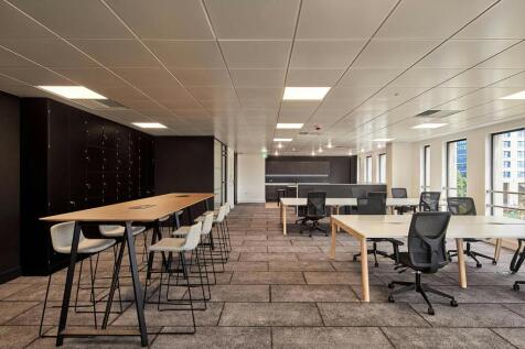 SUITES_DSC_1430_220714_BAR_54 HAGLEY RD_WEB.jpg