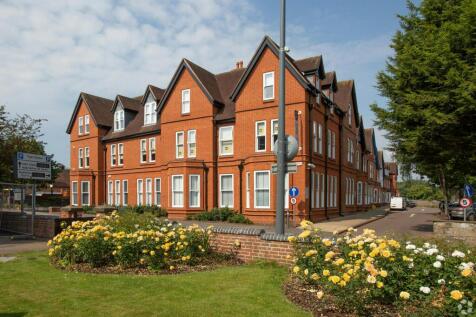 39 Dominion Court 3.jpg