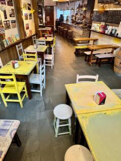 Bar area 4
