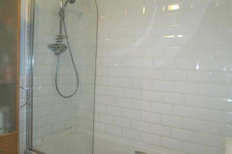 40 flash road shower.jpg