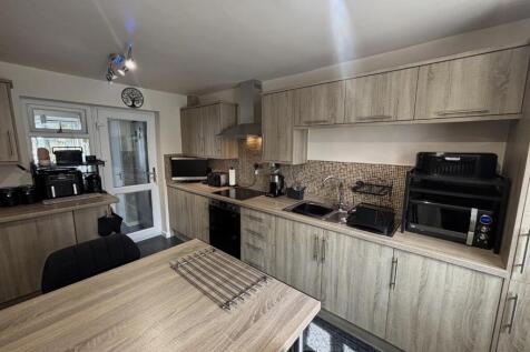 kingsford kitchen 1.jpg