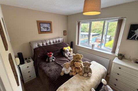 kingsford bedroom 4.jpg