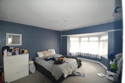 2 howley grange bedroom 2.JPG