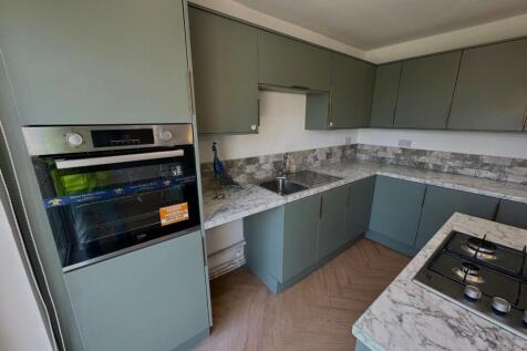83 ashtree kitchen 4.jpeg