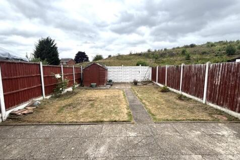 67 macdonalds close garden 2.jpeg