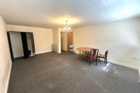 4 park mews living room 2.jpeg