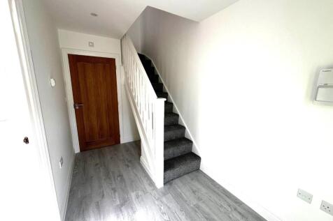 281 abbey road hallway 1.jpg