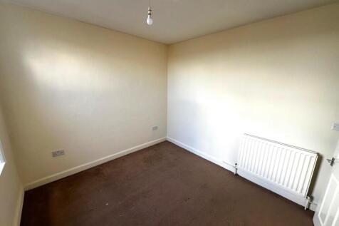 hollyhedge bedroom 3.jpeg