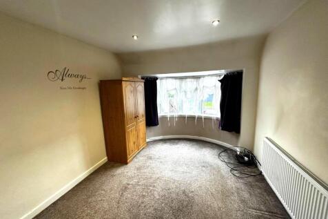 202 carters bedroom 4.jpeg