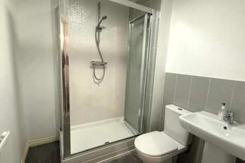 woodland bathroom 2.JPG