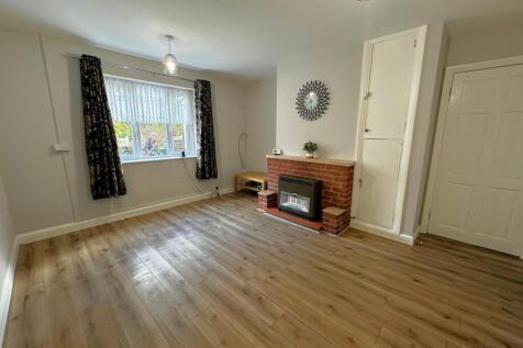 grace road living room 1.JPG