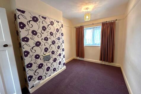 grace road bedroom 2.JPG