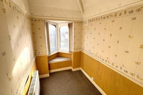 Broadway Bedroom 1.jpeg