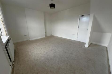 north street bedroom 1.JPG