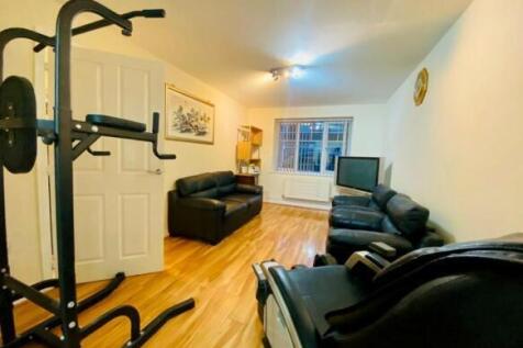 NAREL LIVING ROOM.jpeg