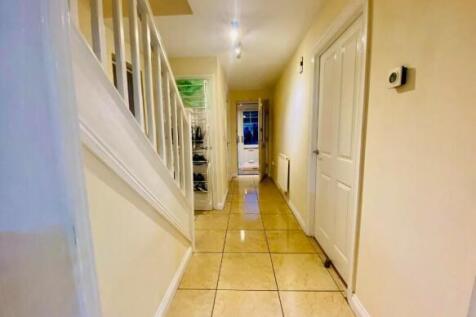 NAREL HALLWAY.jpeg