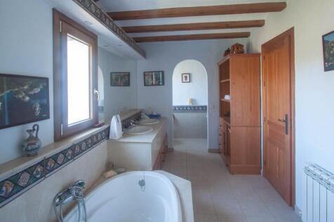 Property Image 36
