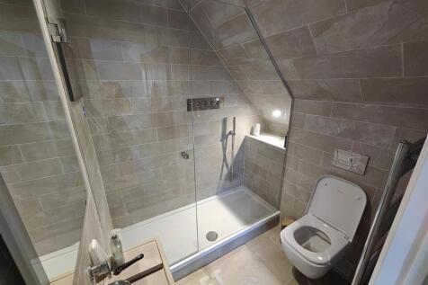 Goldstone Crescent 7  (2).jpg