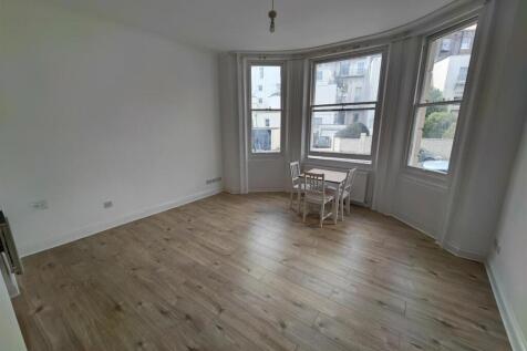 Holland Rd F3, 13  (7).jpg