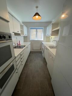 Kitchen x3.jpg