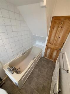 Bathroom.jpg