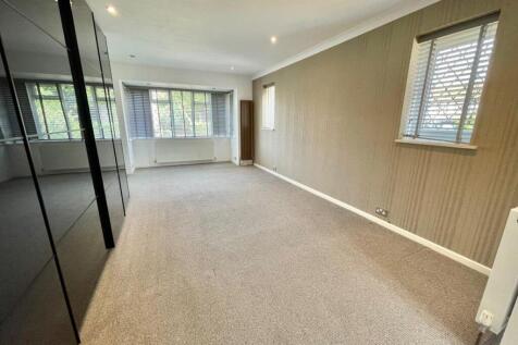 MASTER BEDROOM 1111.jpg