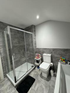 Bathroom 2 