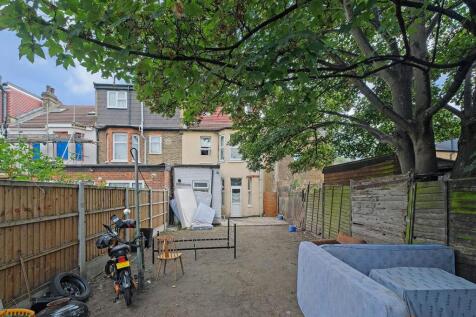 63 Whitney Road-16.jpg
