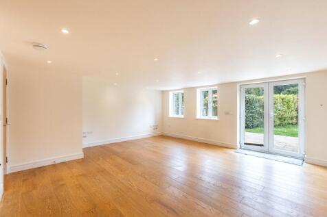 Sitting/Dining Room