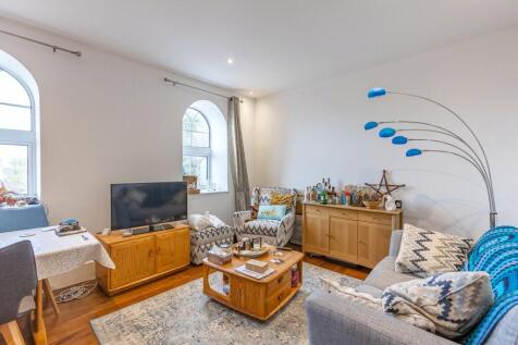 Sitting/Dining Room