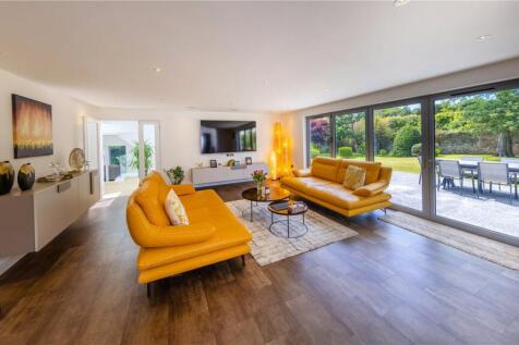 Kitchen/Entertaining
