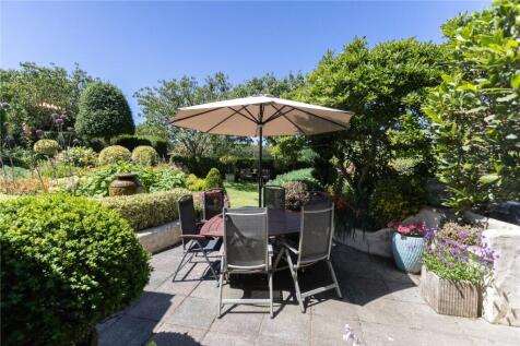 Garden Off Lounge