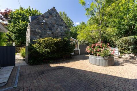 Rear Gardens