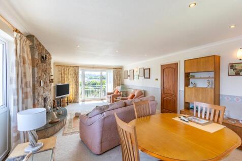 Sitting/Dining Room
