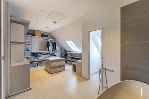 Dressing Room