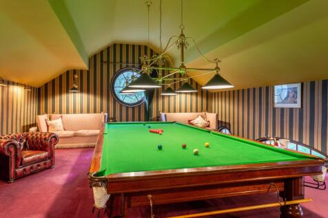 Snooker Room