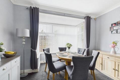 Denhill Park - Living / Dining Room (2)