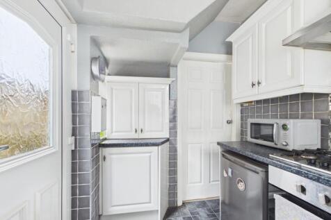 Denhill Park - Kitchen (1)