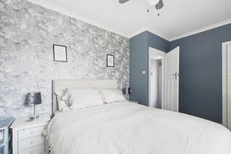 Denhill Park - Bedroom 1 (2)