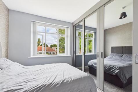 Bedroom 2 (1)