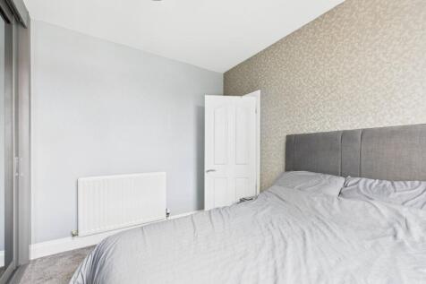 Bedroom 2 (2)